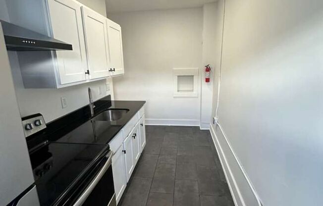 1 bed, 1 bath, 600 sqft, $1,050, Unit Unit 202