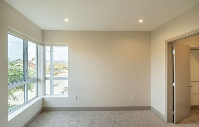 1 bed, 1 bath, 716 sqft, $2,910, Unit 10534 - 203