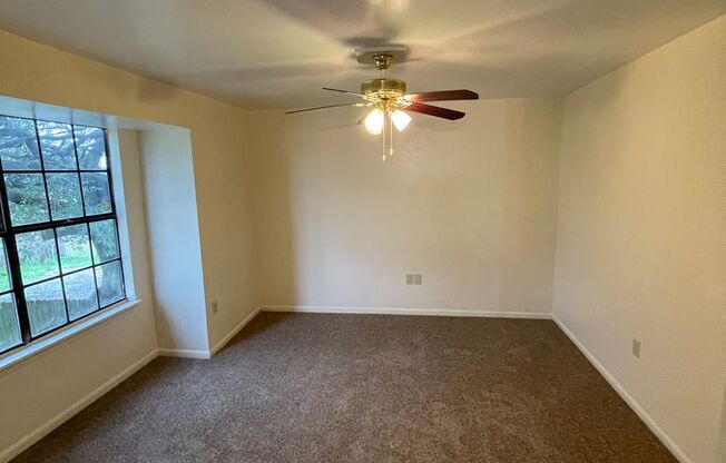 2 beds, 2 baths, 972 sqft, $850