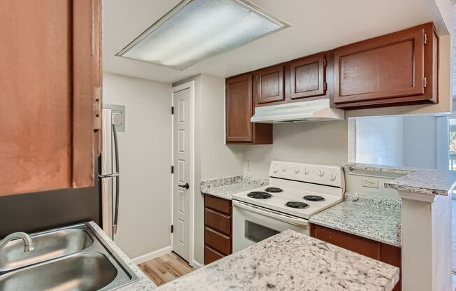 *APPLICATION FEES WAIVED!!* Cozy 1Bed/1Bath in Denver!!