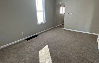 3 beds, 1 bath, $975