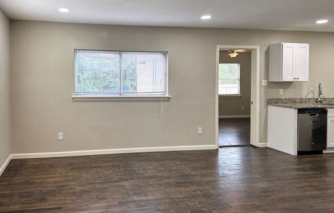 4 Bedroom / 2 Bath / 1 Car Garage