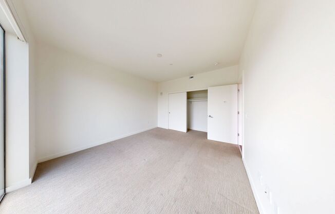 1 bed, 1 bath, 742 sqft, $2,595, Unit 323
