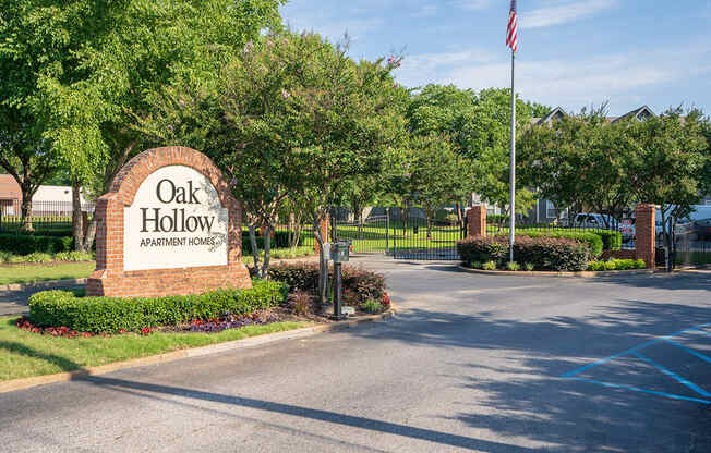 Oak Hollow Entrance