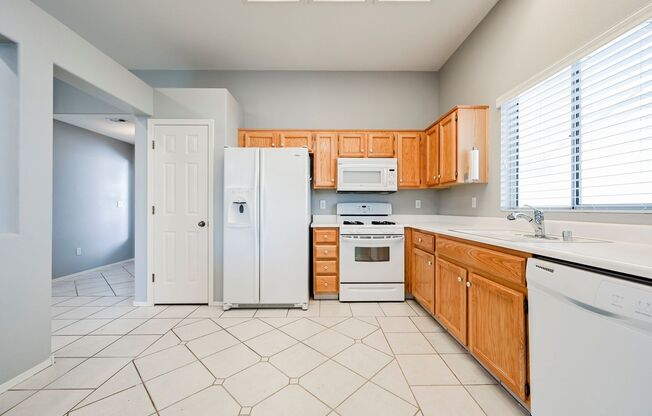 Sun City MacDonald Ranch  Beauty for Lease - MUST SEE !!