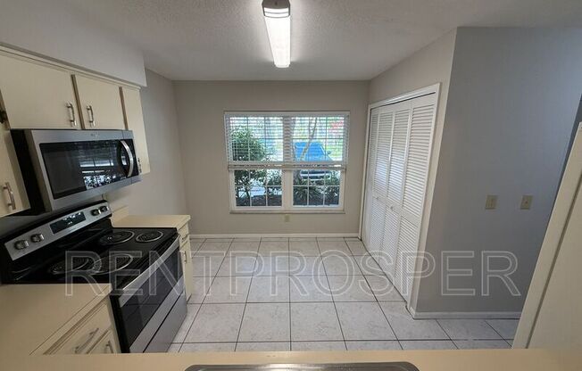 4435 BRK HOLW CIR