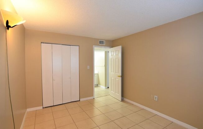 2 beds, 1 bath, $1,350