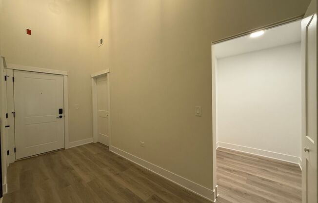 1 bed, 1.5 baths, 689 sqft, $3,395, Unit 206