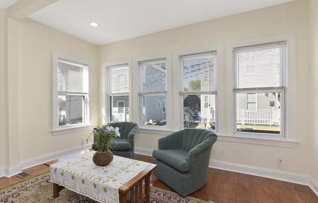 6 WILSON AVE