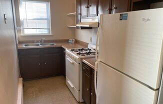 2 beds, 1 bath, 800 sqft, $1,175, Unit Unit 4