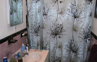 2002 COMMONWEALTH AVE