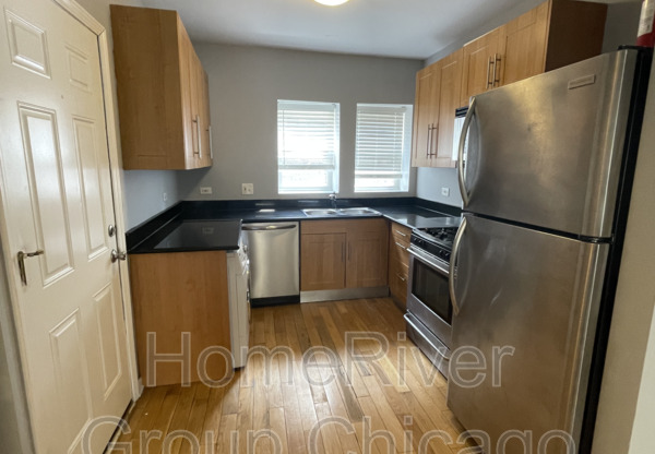 4748 N Albany Ave 2