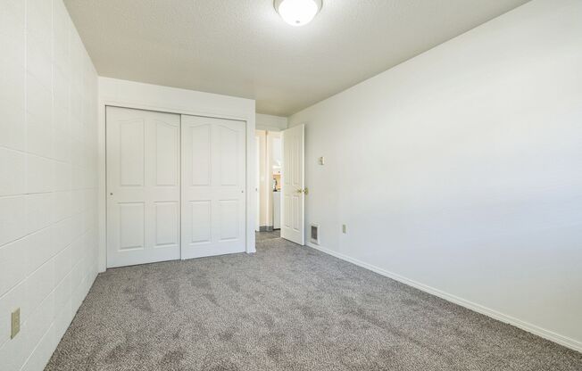 1 bed, 1 bath, 500 sqft, $995, Unit 8