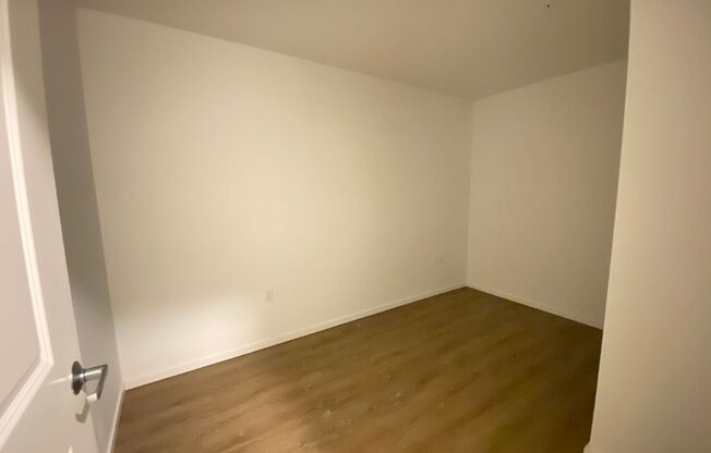 2 beds, 2 baths, 900 sqft, $2,995, Unit 2403-A