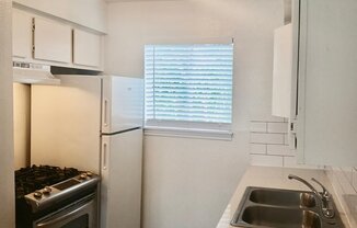 7818 CALHOUN RD