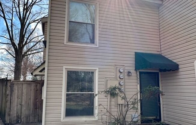 1BD/1BA Townhouse located on the Germantown/Memphis Line!