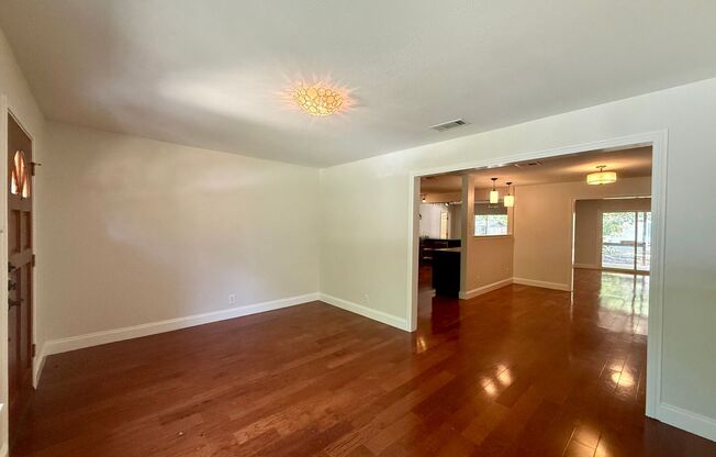 Large Home in East Austin! Available Now.
