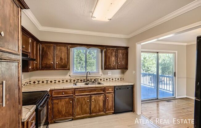 538 RAEMAR CIR