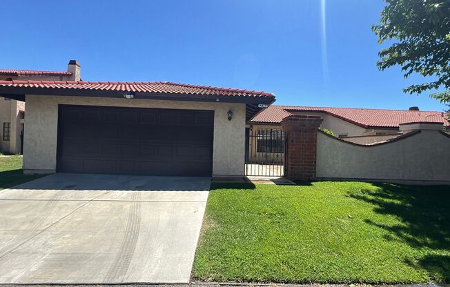 (APPLICATION PENDING) Beautiful East Lancaster Planned Unit Development (PUD) in a cul-de-sac