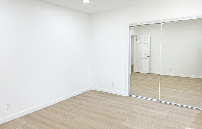 11915 JEFFERSON BLVD