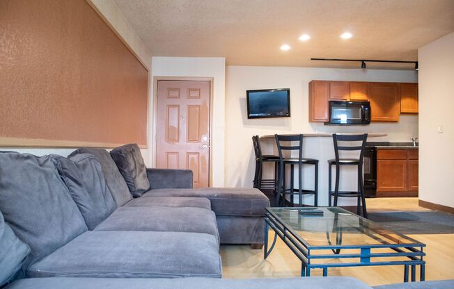 207 S Fifth