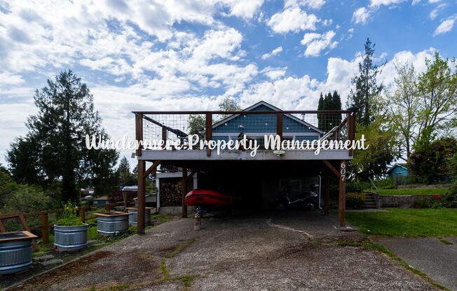 Amazing views, single story, convenient location!