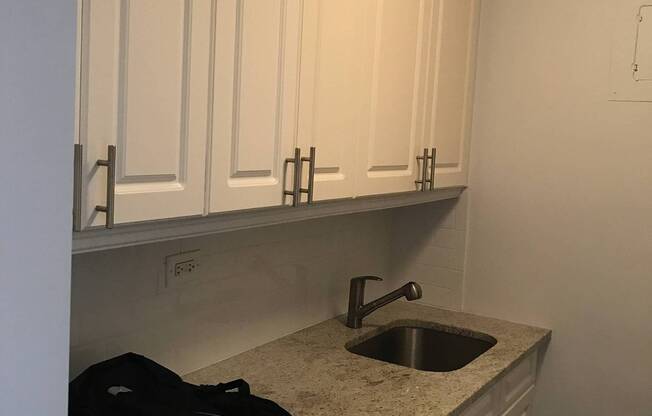 1 bed, 1 bath, 684 sqft, $4,500, Unit 19-A