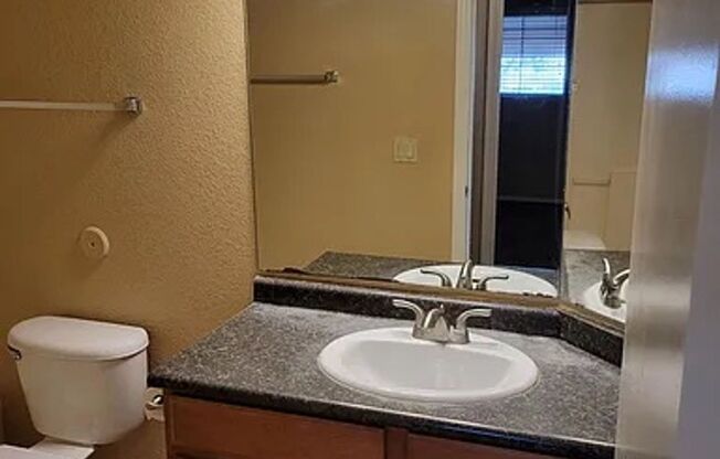 1 bed, 1 bath, $1,175, Unit # 121