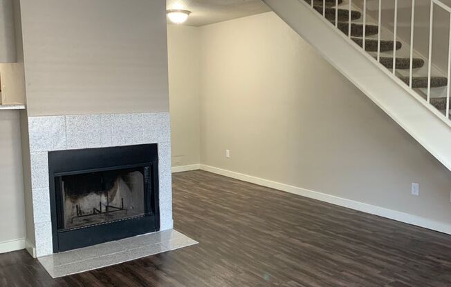 1 bed, 1 bath, 841 sqft, $925, Unit 1615