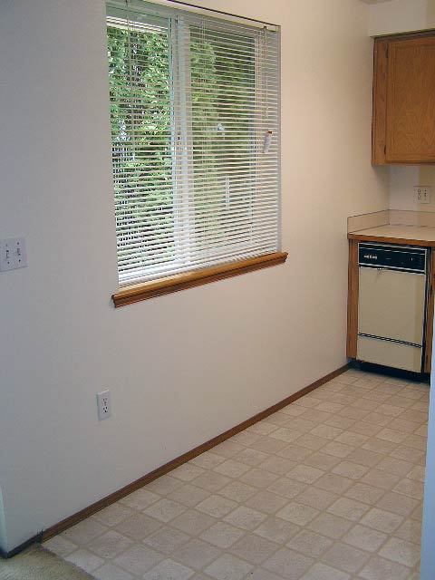 1 bed, 1 bath, 490 sqft, $1,425, Unit 240