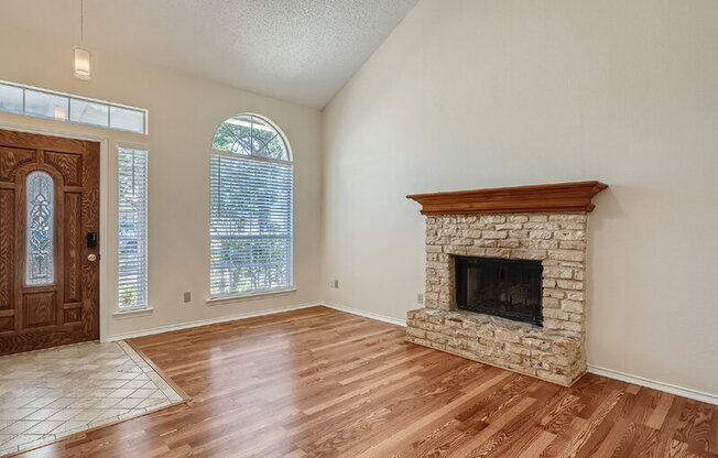 1705 RUSTY NAIL LOOP