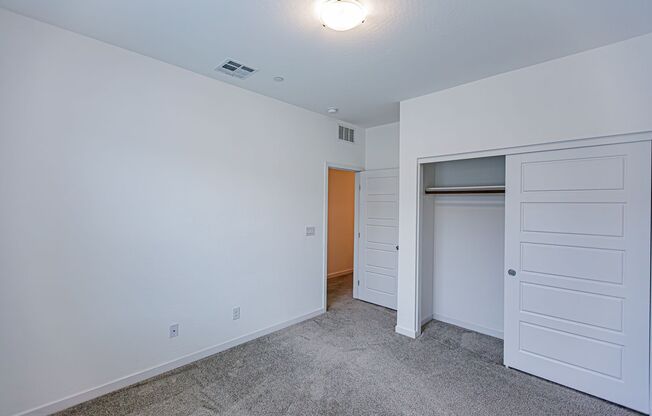 3 beds, 2.5 baths, $1,852