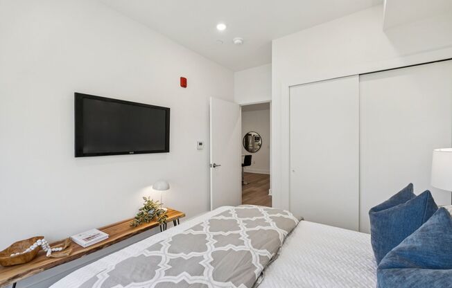 1 bed, 1 bath, 590 sqft, $1,540, Unit D210