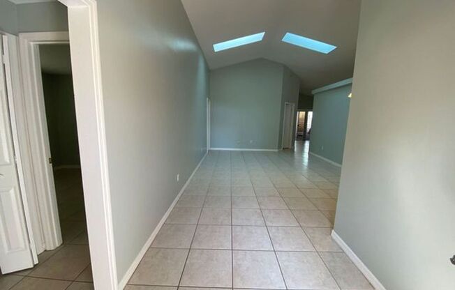 4 Bedroom 2 Bath home in Winter Springs for RENT!