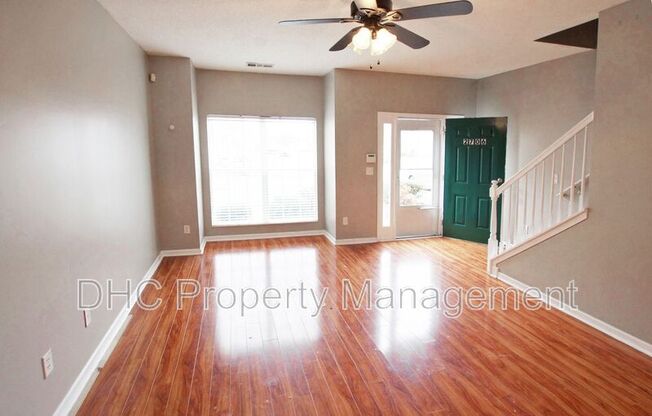 2706 PKWY TRL
