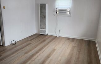 1 bed, 1 bath, $700