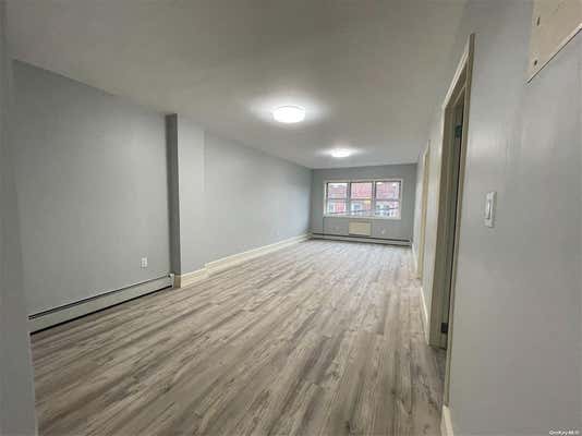 99 11 37 AVE