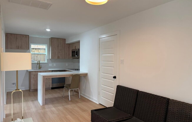 2 beds, 1 bath, 500 sqft, $1,245, Unit 1
