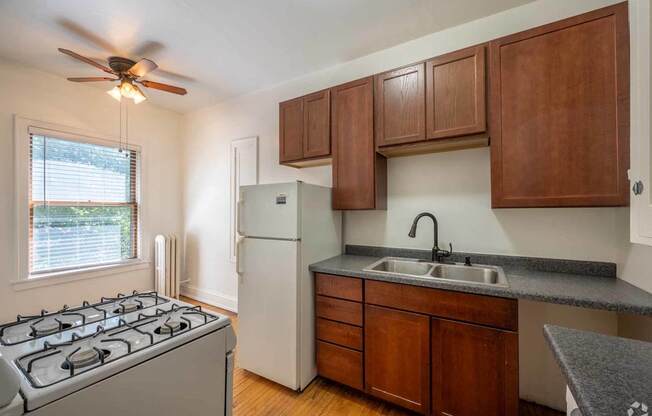 Grand and Dale Apartments, St Paul, MN