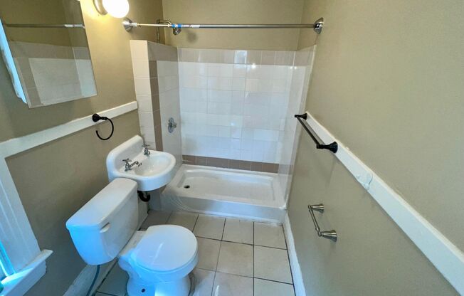 Studio, 1 bath, 339 sqft, $795, Unit 2