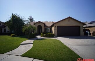 Beautiful Home in Campus Park Area!