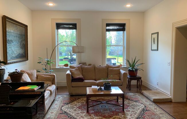 Recently Renovated Historic Mansion in Benton Park