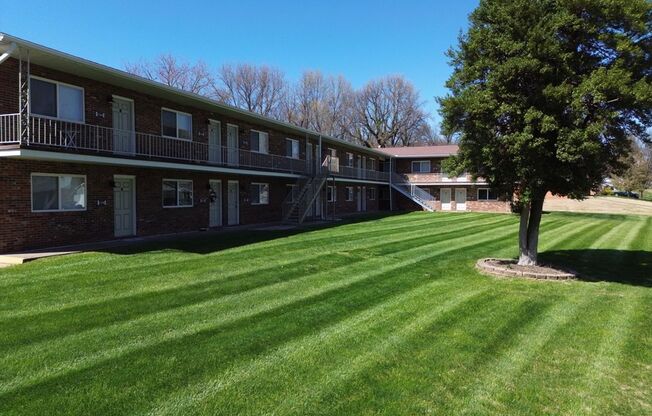 1 bed, 1 bath, 550 sqft, $1,300, Unit 1202