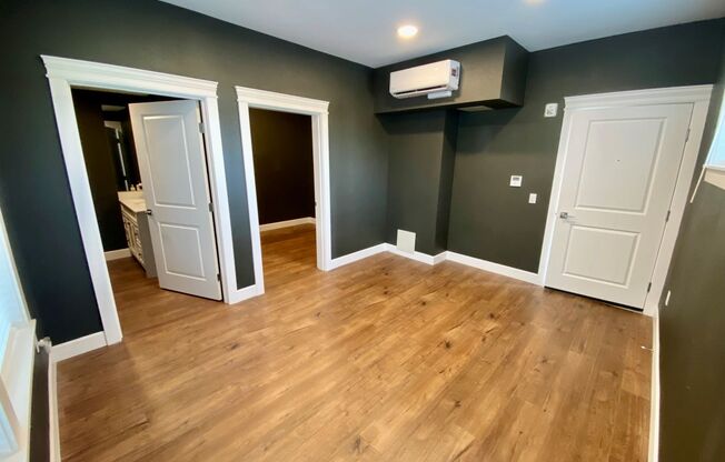 Studio, 1 bath, 292 sqft, $899, Unit COMM OFC #A