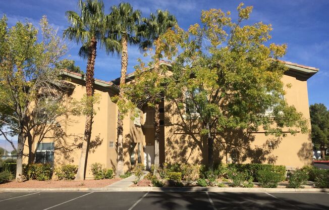 2 Bedroom Condo In Guard Gated Summerlin Community