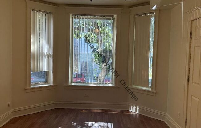 4451 S Wood St Unit 2F