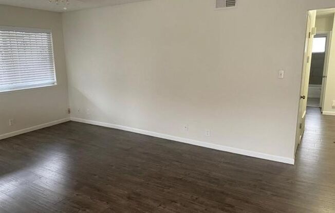 Lovely 2 Bedroom /  1 Bathroom for rent $2,195