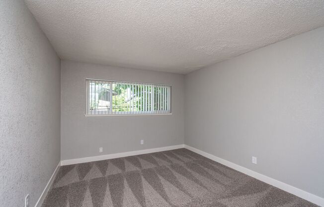 2 beds, 1 bath, 880 sqft, $1,450, Unit 96-4