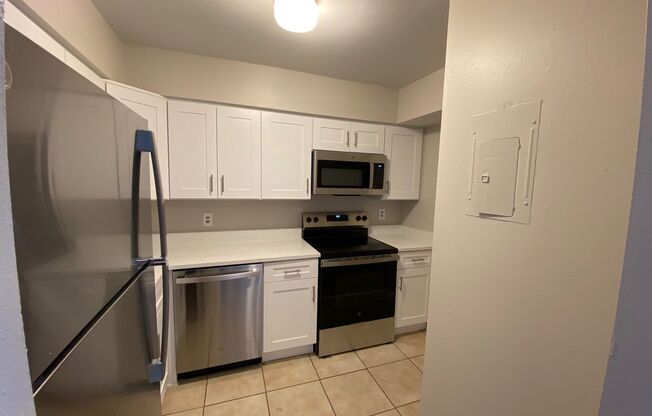 1 bed, 1 bath, $1,340, Unit Apt. A