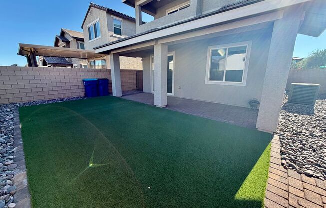3 beds, 2 baths, $2,369
